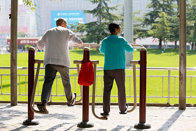 黄色搞基软件3.03破解版:极速基情破解版引热议,合作竞速游戏陷争议与攻略解析-3