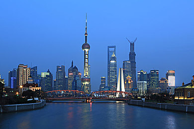 国产av传媒：速度与商业交织，打造你的汽车传媒帝国-3