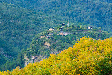 极端疼痛虐交HD：硬核驾驶模拟新作问世，拟真物理引擎打造极致生存挑战-3