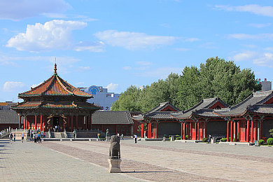 《地下偶像》双男主动漫：双星辉映，虚拟都市竞演与羁绊育成实录