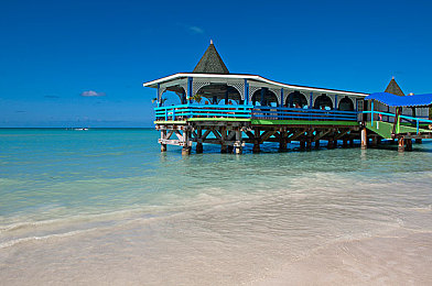 迪丽热巴被操哭：极速心跳，蒙扎赛道上的情感引擎与竞技重生-1