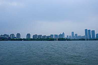 免费安装黄色软件：街头赛车新作上线，关键道具任务解锁机制获玩家好评-2