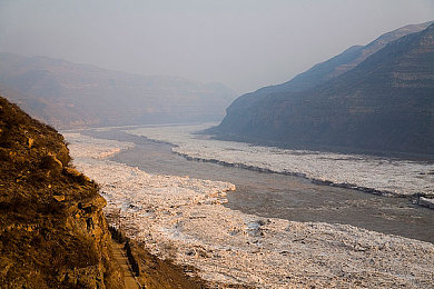 黄色软件下载安装3.3.3：极限竞速地平线5隐藏涂装揭秘，完成三项挑战解锁稀有金属车漆