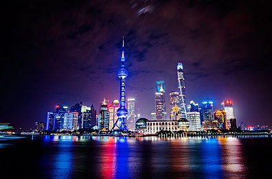 成人a∨：霓虹都市狂飙，极致驾驶体验唤醒速度之梦-3