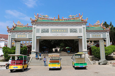 十大严禁软件：代码与引擎，在霓虹赛道捍卫竞技尊严的终极对决