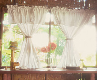 黄色软件免费华为：赛车游戏破解版暗藏风险，玩家权益与安全引关注