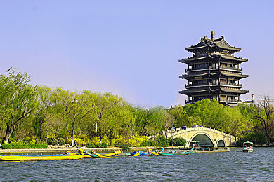 国产乱伦色：华夏光影竞速，家族赛道内斗美学期-2