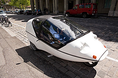 10款app禁止app安装：数字枷锁下的本能狂飙，硬核赛车新作颠覆传统驾驶体验-5