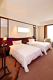 亚洲一区二区无：极速无疆，征服东方蜿蜒赛道的终极艺术-3