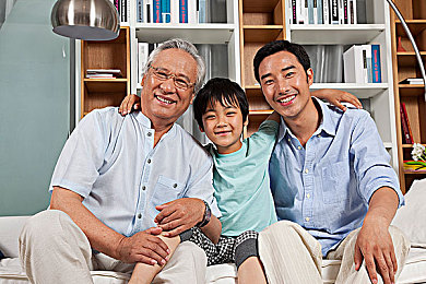 男生插曲女软件:极速幻影中的角色重塑与驾驶美学革新-2