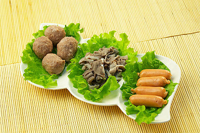 黄色软件华为3.0：硬核赛车新作引爆热议，赛博朋克都市上演科技狂飙