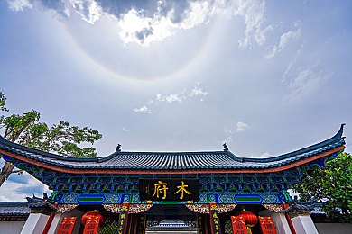 国产成人综合激情：霓虹赛道交织命运，极速狂飙演绎都市迷情-3