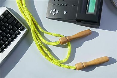 红桃38.49隐藏：地平线5暴雨夜神秘挑战，解锁复古肌肉车收藏攻略-3