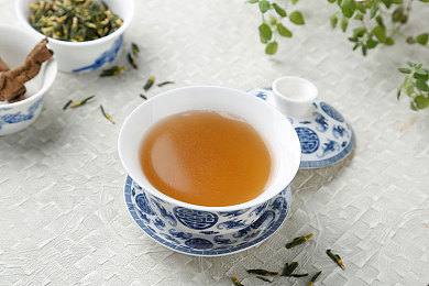 黄色禁播软件:地下赛车游戏《街头狂飙:禁区》引发争议,真实改装与暴力碰撞挑战审查边界-2