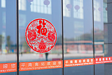 男女打扑克牌又喊又叫疼：极速赛道，策略交锋，情感迸发的卡牌竞速对决-2