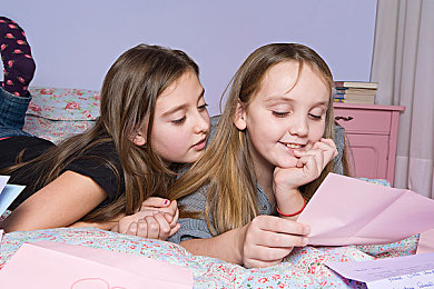 99re6热在线精品视频:霓虹幻影,疾驰于数字未来的极限赛道-4