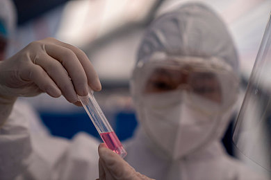 国产av激情:虚拟竞速新作发布,国产高性能车赛道对决今日开启-2