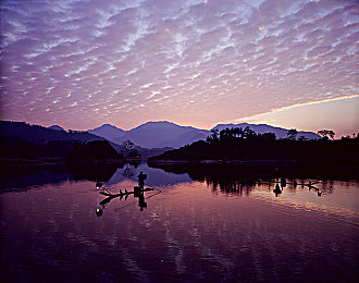 女生和女生一差差差：拟真与休闲，赛车游戏中的多元驾驶世界-3