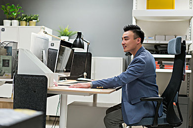 3.0.3免费oppo版破解大全直接进入网站：霓虹都市竞速新纪元，OPPO专属极速操控与赛道征服全指南-3