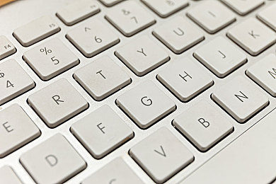 摸隐私网站:化身数字侦探破解加密谜题,驾驶未来赛车穿梭霓虹都市-4