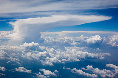 东北女人毛茸茸：极寒运输新作登陆Steam，硬核驾驶融合北境温情获特别好评-2