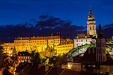 十大黄色软件：竞速游戏视觉盛宴，亮黄主题席卷赛道，年度十大飙车力作全解析-3