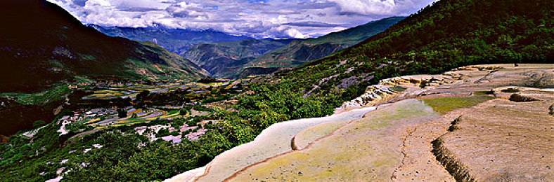 可以看美女没穿衣服的APP：机械解构，霓虹车姬与速度本质的透视狂想-2