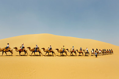 AV作品：虚拟竞速艺术革命，打造你的移动数字画廊-2