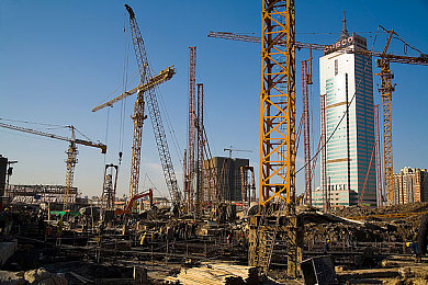 oppo3.30免费破解版：霓虹夜幕下的街头，改写规则的终极狂飙