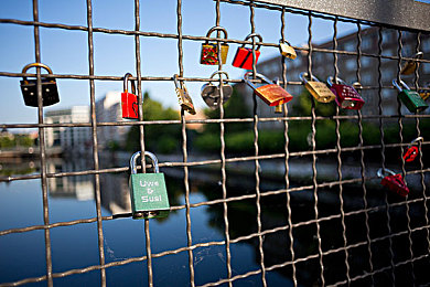 国精产品一区一区三区视频：赛道分区制胜秘籍，国产精品改装实战全解析-3