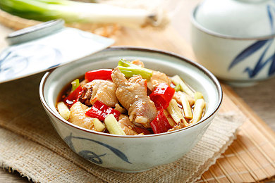 久草 福利：赛道耕耘终有回响，揭秘竞速游戏的隐藏惊喜与策略-4