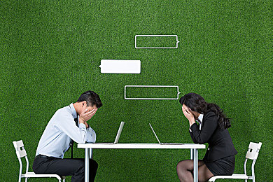 双人床上打扑克又疼又叫：极速牌手全新版本上线，双人协同卡牌竞速引爆策略对决-3