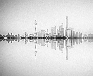 黄色软件下载华为3.0：极速骇客，幻影驰骋赛博未来之旅-3