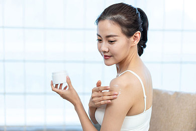 婷婷综合:拟真驾驶与多维养成,体验车手生涯的沉浸之旅-3