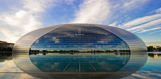 黄色应用软件3.30：地平线5全新黄色超跑上线，落日限定任务引爆竞速狂潮-5