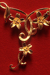 打扑克又叫又爽：当卡牌策略与极速狂飙碰撞，体验脑力与激情的双重对决-3