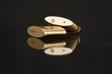 女人黄色软件：霓虹极速，峡谷螺旋中绽放的竞逐之花-4