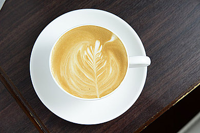 18岁禁黄：极限竞速地平线5黄色超跑驾驶艺术，成人级物理引擎深度解析-3