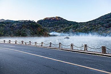 美女不穿衣服软：极致轻量化改装，在虚拟赛道体验速度与操控的平衡艺术-4