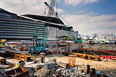 荒野女战士2：核战余波中的钢铁座驾，废土生存新作今日震撼发售-2