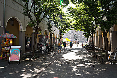 在线麻豆和天美传媒：虚拟偶像赛道狂飙，全新竞速游戏今日开启公测-4