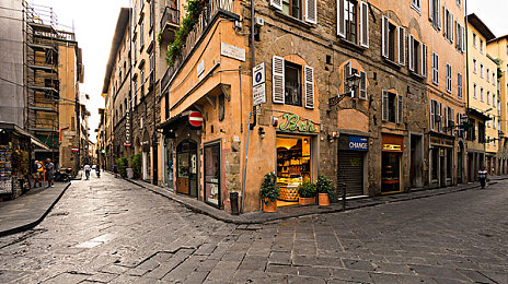 亚洲一区二区三区四区强:极速狂飙,四大赛区争夺亚洲车神宝座-2