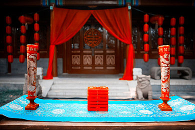 男生捅女生软件免费：都市竞速新作极速对决上线，免费畅享激烈碰撞与改装乐趣