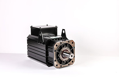 国产V片：极速幻影，驰骋数字山河的国产竞速诗篇-2