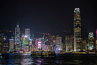 gay调教：霓虹幻彩，地平线上的个性宣言-2