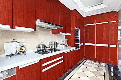 国产乱伦色：华夏光影竞速，家族赛道内斗美学期-3