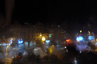 黄色app下载3.0.3：霓虹夜雨，极速狂飙的东京赛道革命-4