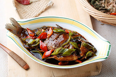 台湾80年代时装透露服装展：复古时尚与街头竞速碰撞，全新开放世界游戏今日正式发布-3