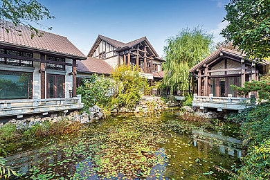 软件下载3.0.3免费华为版破解：极速改装街头争霸，硬核调校与竞速体验全面升级-5