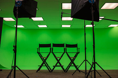 李梓熙眼镜摄影师是谁：竞速摄影新作引爆热议，神秘角色开启光影对决